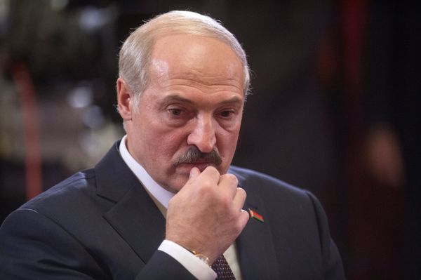 Неформальная встреча В.Путина с лидерами ряда стран СНГ Неформальная встреча В.Путина с лидерами ряда стран СНГ