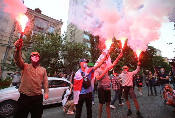 Акции в поддержку протестующих в Белоруссии на Украине