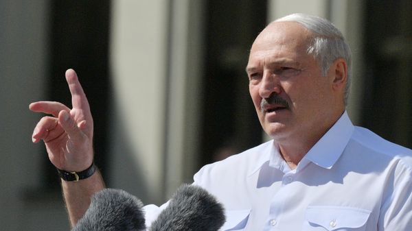 Митинг в поддержку действующего президента Белоруссии А. Лукашенко в Минске