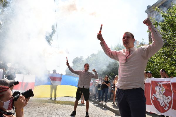 Акция в Киеве в поддержку протестующих в Белоруссии Акция в Киеве в поддержку протестующих в Белоруссии