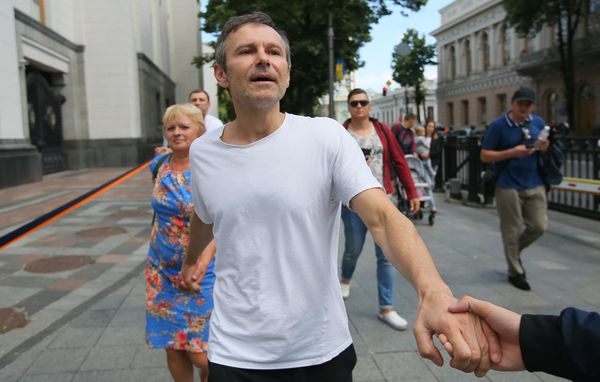 Акция в Киеве против деятельности Верховной рады Акция в Киеве против деятельности Верховной рады