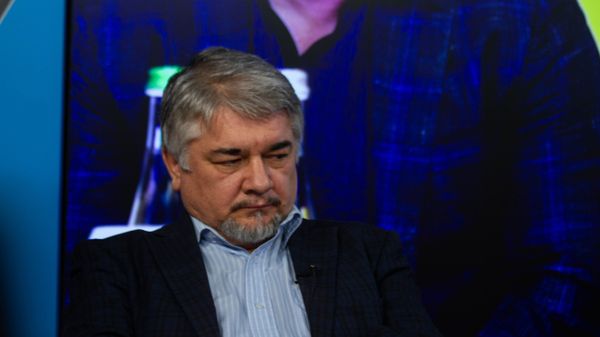 Ростислав Ищенко