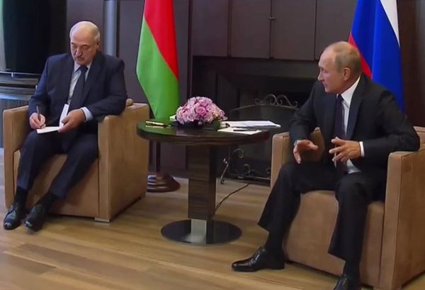 Встреча президентов РФ и Белоруссии В. Путина и А. Лукашенко Встреча президентов РФ и Белоруссии В. Путина и А. Лукашенко