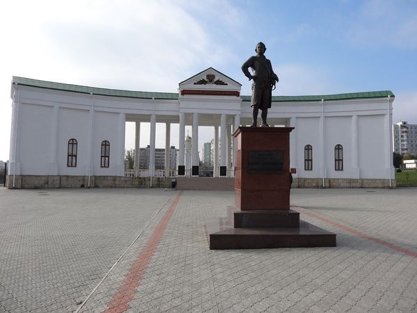 Памятник Григорию Потемкину в Бендерах Памятник Григорию Потемкину в Бендерах
