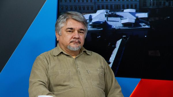 Ростислав Ищенко