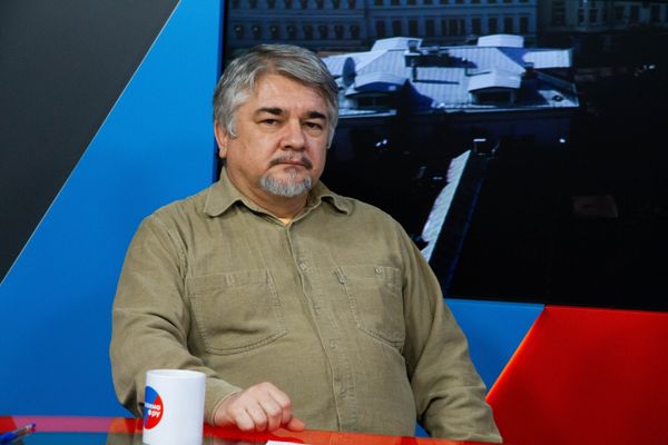 Ростислав Ищенко