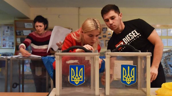 Подготовка избирательных участков на Украине к региональным выборам Подготовка избирательных участков на Украине к региональным выборам