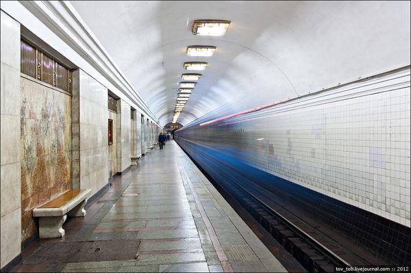 Станция метро Арсенальная Киев