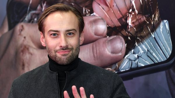 Премьера фильма Текст Шепелев