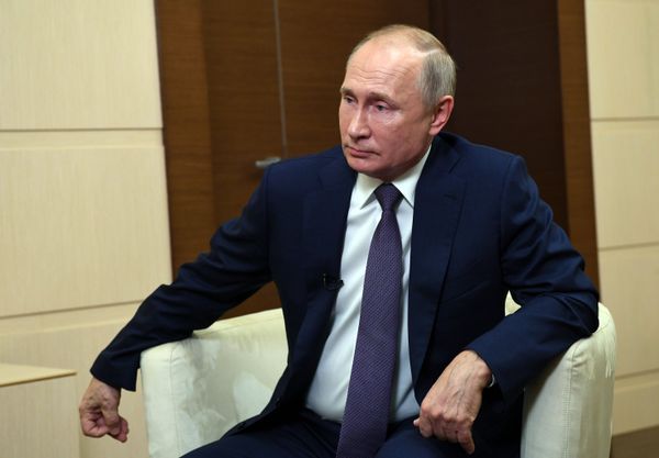 Президент РФ В. Путин ответил на вопросы СМИ по ситуации в Нагорном Карабахе