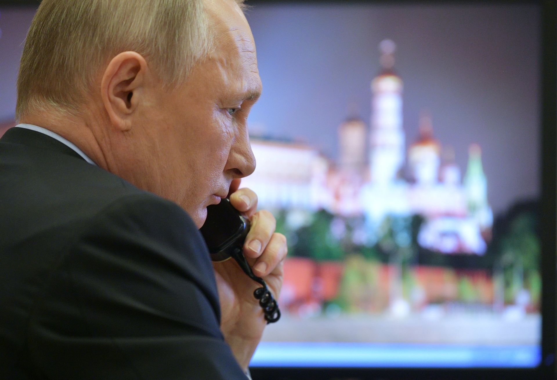 Президент РФ В. Путин провел совещание по развитию ситуации с коронавирусом - РИА Новости, 1920, 30.12.2022