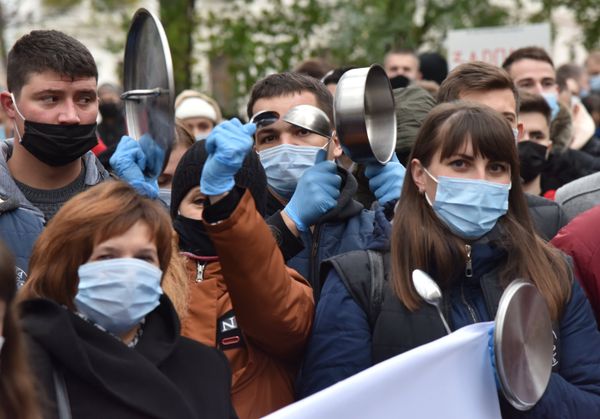 Акция против карантинных мер на Украине