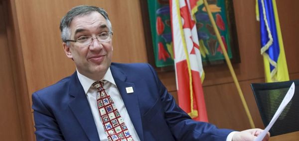 посол Канады на Украине, Роман Ващук посол Канады на Украине, Роман Ващук