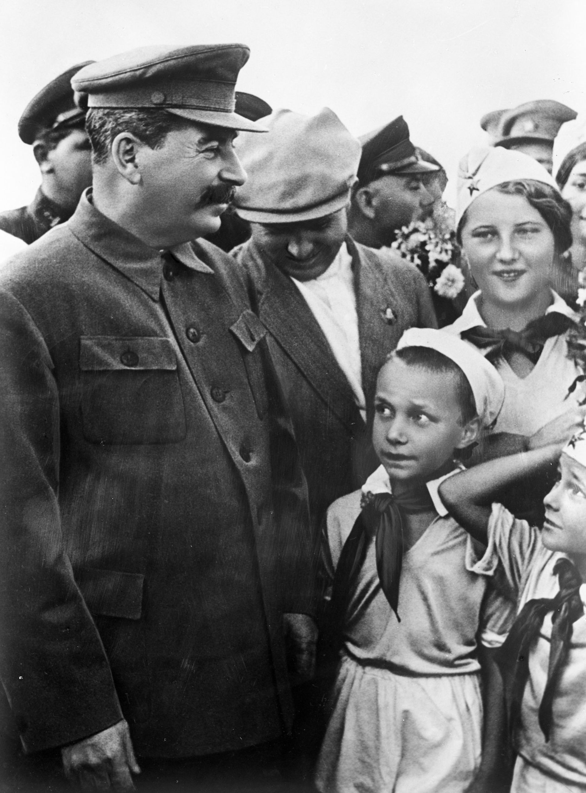  Сталин, Хрущёв и дети - РИА Новости, 1920, 01.07.2026