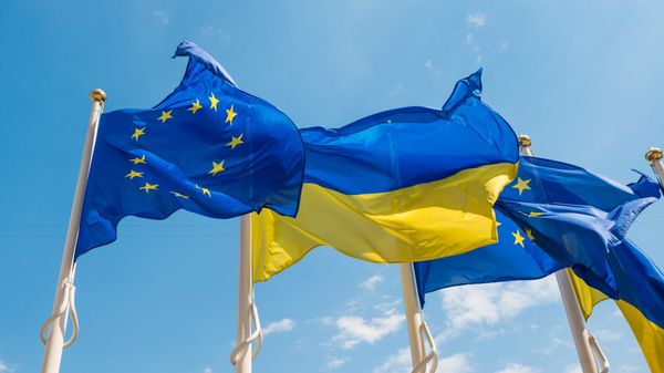 Украина ЕС флаг
