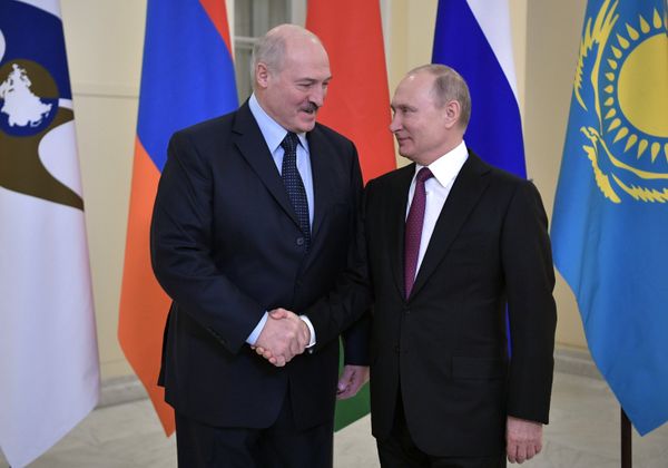 Рабочая поездка президента РФ В. Путина в Санкт-Петербург