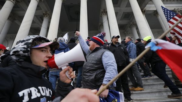 Акция протеста сторонников Д. Трампа в Вашингтоне