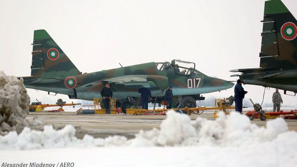 штурмовик Су-25УБК ВВС Болгарии штурмовик Су-25УБК ВВС Болгарии
