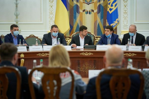 Зеленский Разумков Шмыгаль