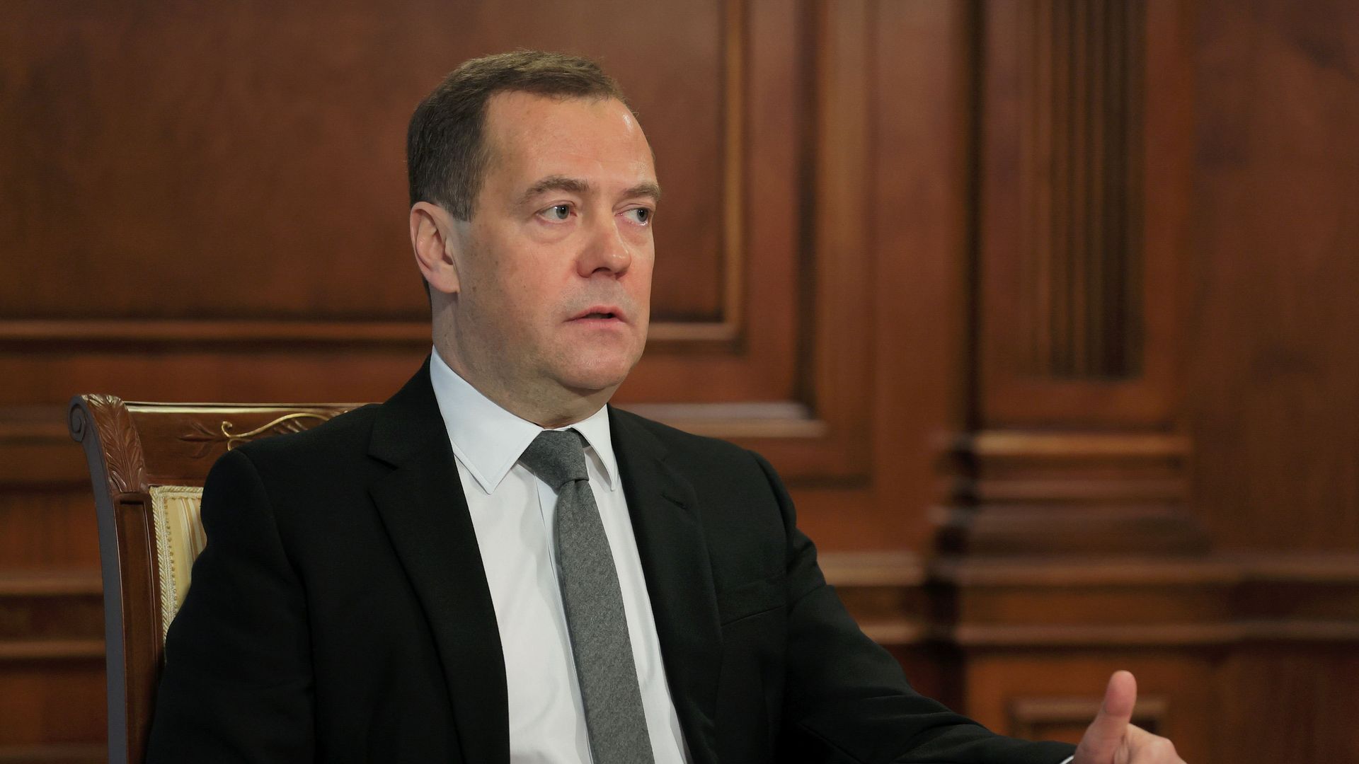 Заместитель председателя Совбеза РФ Д. Медведев дал интервью российским СМИ Заместитель председателя Совбеза РФ Д. Медведев дал интервью российским СМИ - РИА Новости, 1920, 27.04.2022