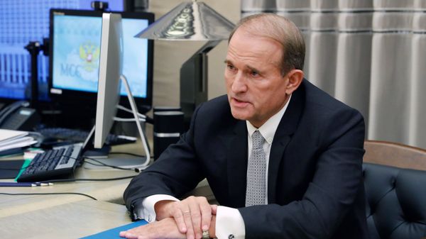 Премьер-министр РФ М. Мишустин встретился с председателем украинской партии В. Медведчуком