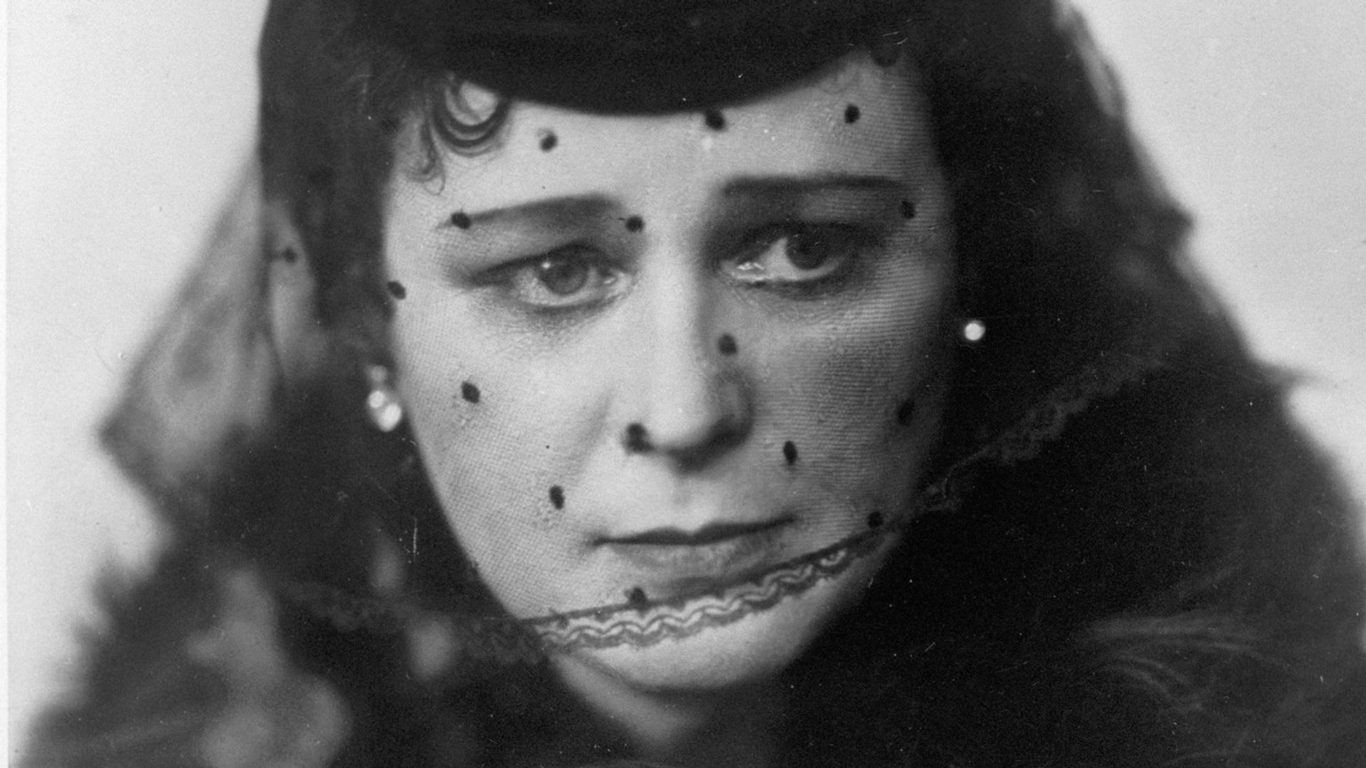 Алла Тарасова в роли Анны Карениной 1937 Алла Тарасова в роли Анны Карениной 1937 - РИА Новости, 1920, 06.02.2025
