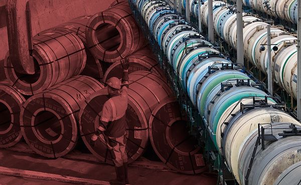 Чем Украина торгует с «агрессором»