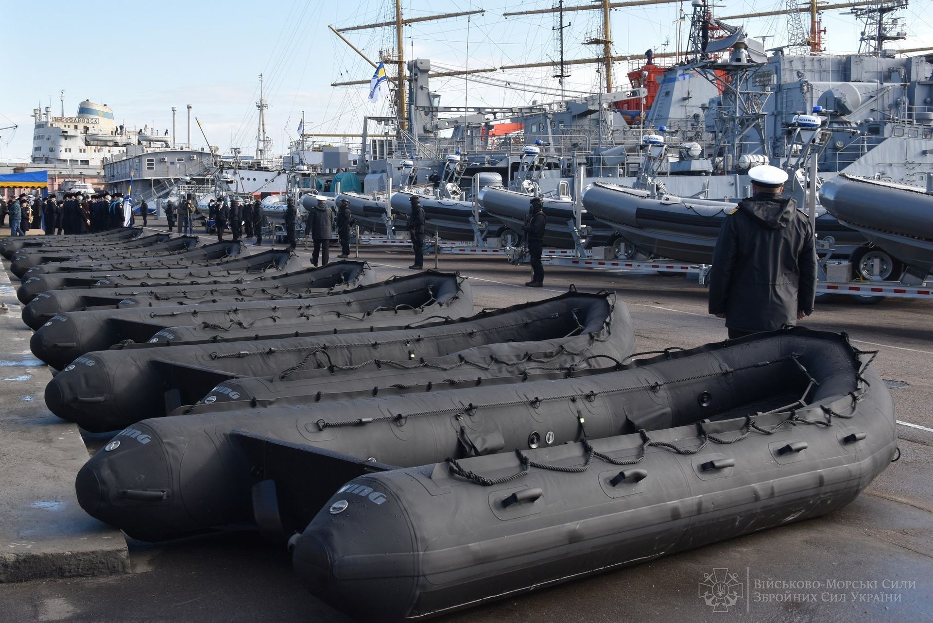 10 скоростных катеров «Willard» и 74 надувных лодок «Zodiac» - РИА Новости, 1920, 07.07.2021