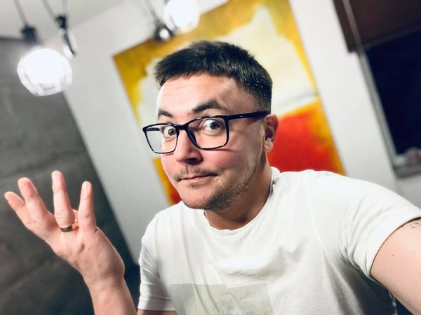Владимир Андреев блогер из Львова