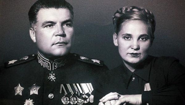 Родион Малиновский с супругой Раисой
