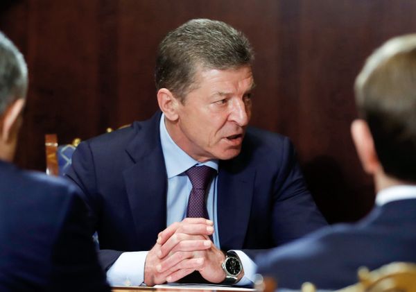 Премьер-министр РФ Д. Медведев провел совещание с вице-премьерами РФ Дмитрий Козак