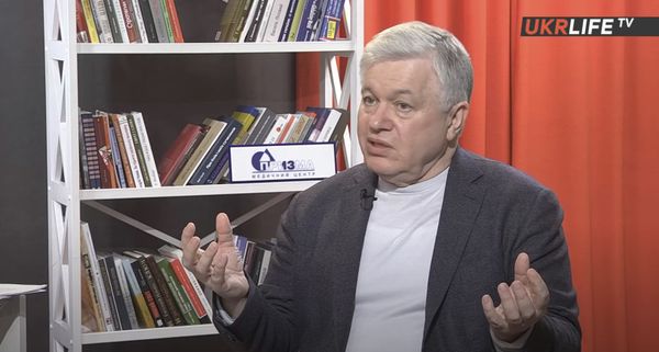 украинский дипломат Александр Чалый украинский дипломат Александр Чалый