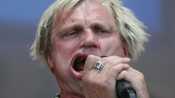 Десятый юбилейный фестиваль Нашествие 2011 Олег Скрипка