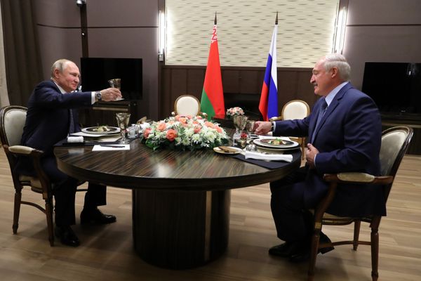 Президент РФ В. Путин провел переговоры с президентом Белоруссии А. Лукашенко в Сочи