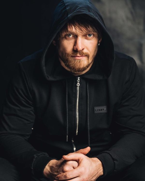 Александр Усик