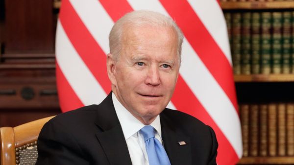 Встреча президентов России и США В. Путина и Дж. Байдена в Женеве Встреча президентов России и США В. Путина и Дж. Байдена в Женеве