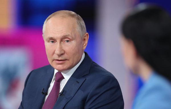 Прямая линия с президентом РФ Владимиром Путиным