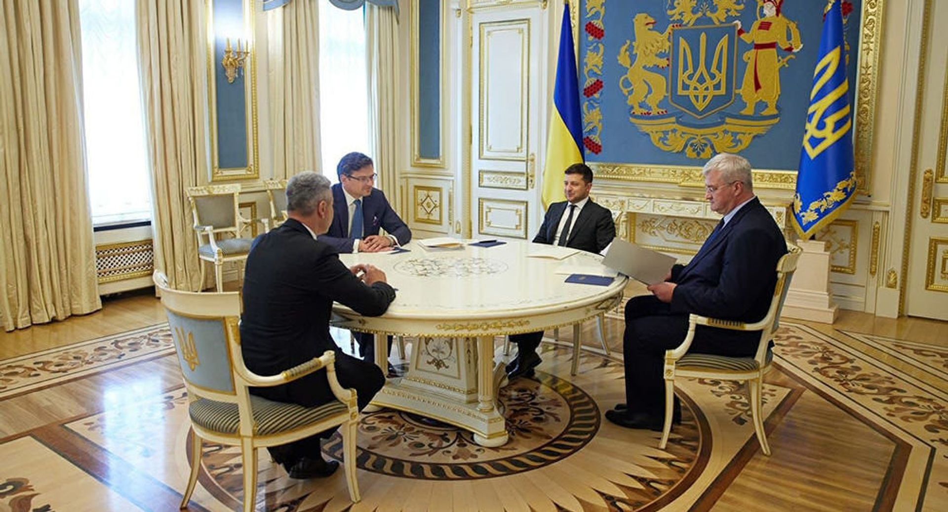Вручение верительных грамот послом Армении на Украине - РИА Новости, 1920, 13.09.2021