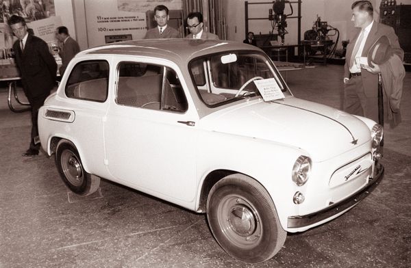 Автомобиль Запорожец ЗАЗ-965