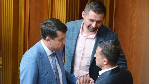 Зеленский, Разумков, Арахамия Зеленский, Разумков, Арахамия