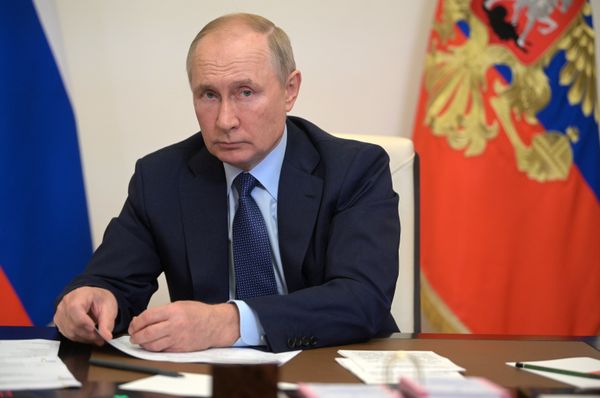 Президент РФ В. Путин провел совещание с членами правительства РФ
