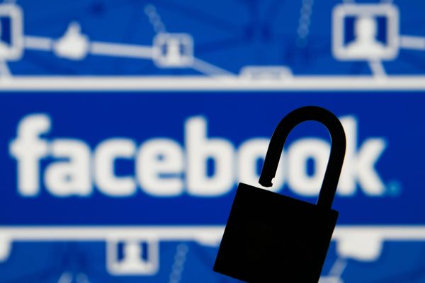 Логотип социальной сети Facebook