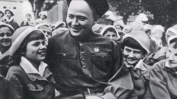 Аркадий Гайдар Аркадий Гайдар