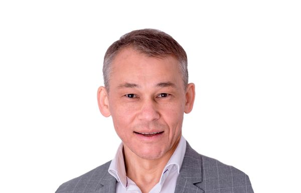 Алексей Иванов