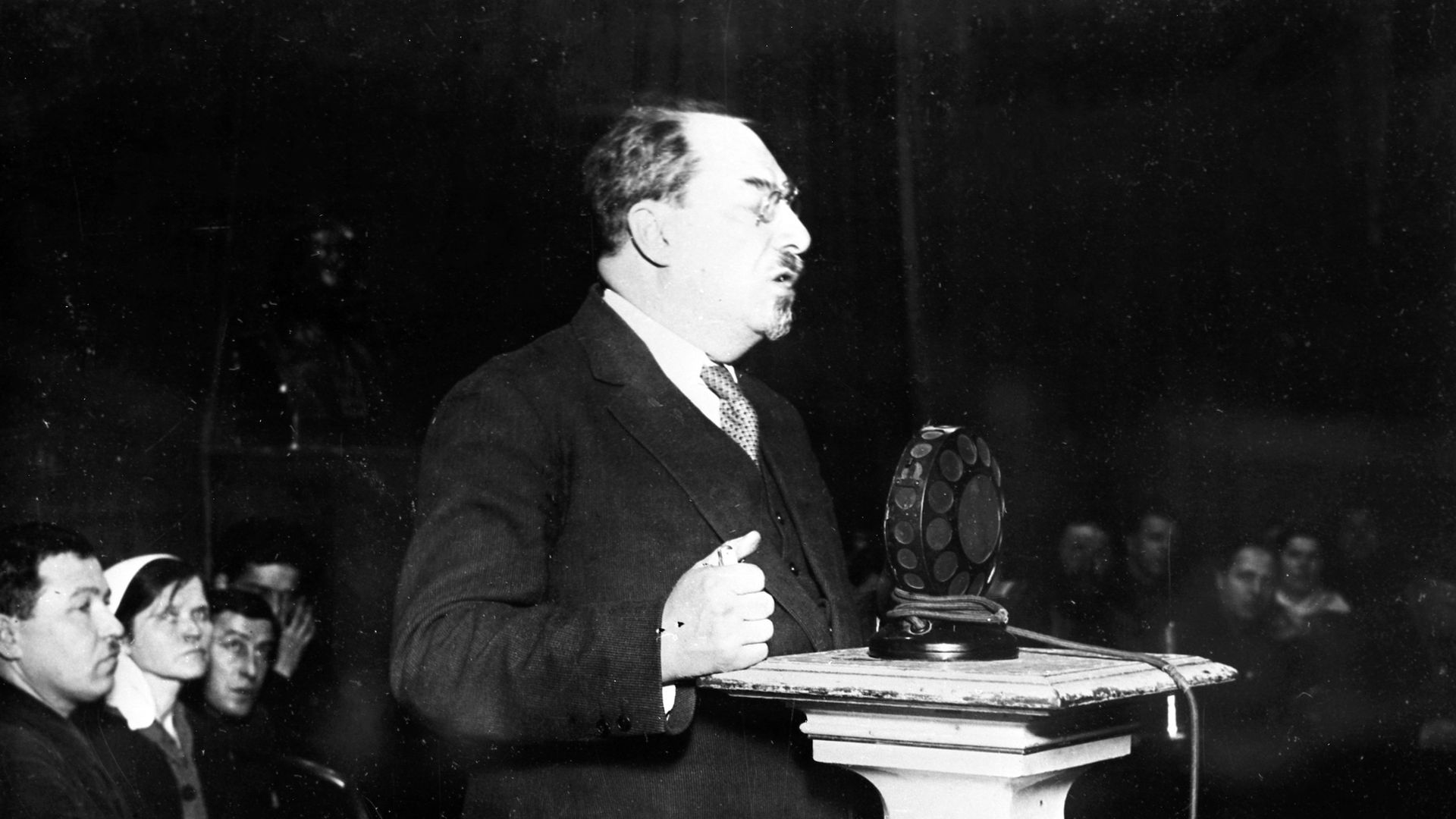 Анатолий Луначарский Анатолий Луначарский - РИА Новости, 1920, 23.11.2025