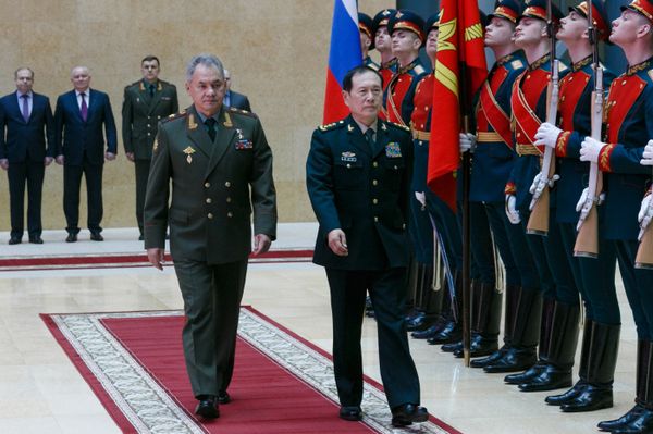 Министр обороны РФ С. Шойгу провел ряд встреч