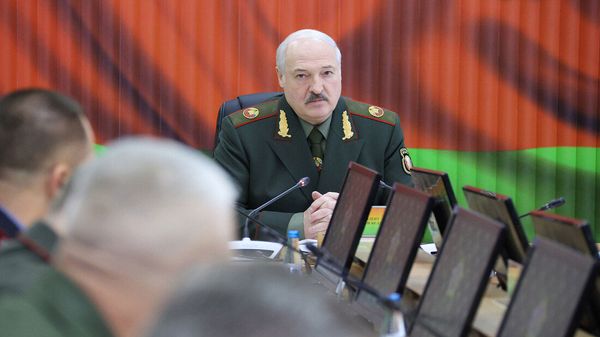Александр Лукашенко военная безопасность форма