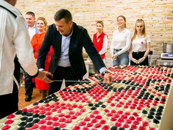рушник из пельменей