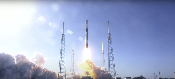 Falcon 9 Space X запустил в космос украинский спутник Сич-2-30 Falcon 9 Space X запустил в космос украинский спутник Сич-2-30