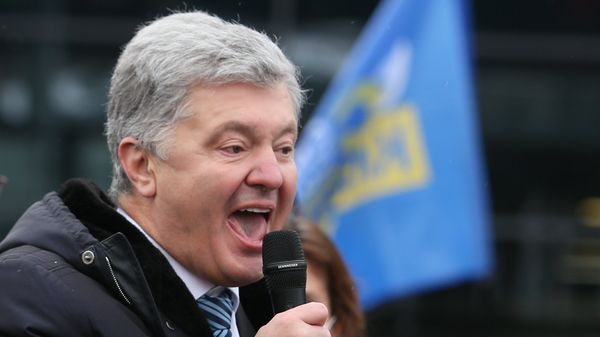 Бывший президент Украины П. Порошенко  прибыл в Киев